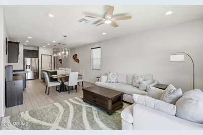 11881 W Charismatic Drive, Marana, AZ 85653 - Photo 12