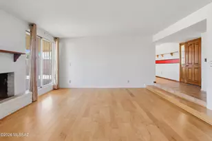 8645 E Bellevue Pl, Tucson, AZ 85715 - Photo 8