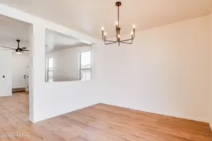 8296 W Razorbill Dr, Tucson, AZ 85757 - Photo 6