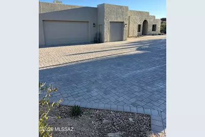 1061 N Deer Glen Place, Tucson, AZ 85745 - Photo 2