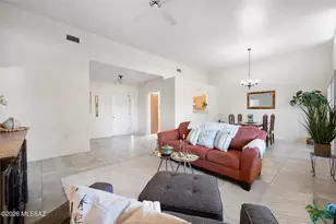 140 E Paseo De Golf, Green Valley, AZ 85614 - Photo 2