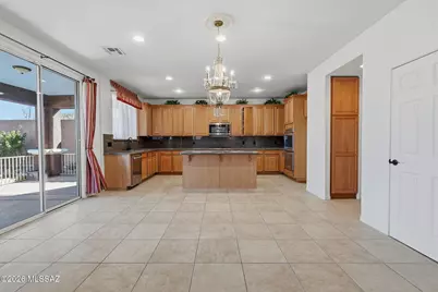 17003 S Mesa Shadows Drive, Vail, AZ 85641 - Photo 8