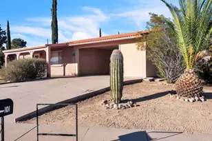 101 E La Grosella, Green Valley, AZ 85614 - Photo 2