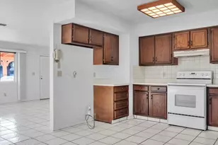 101 E La Grosella, Green Valley, AZ 85614 - Photo 8