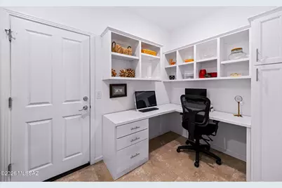 2396 E Sky Creek Drive, Green Valley, AZ 85614 - Photo 32