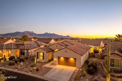 2396 E Sky Creek Drive, Green Valley, AZ 85614 - Photo 2