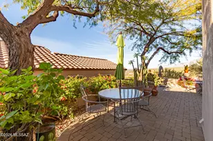 10006 N Bighorn Butte Dr, Tucson, AZ 85737 - Photo 30