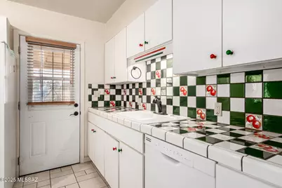 1849 N Woodland Avenue, Tucson, AZ 85712 - Photo 8