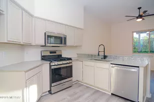 7434 E Placita Rio Cabo, Tucson, AZ 85715 - Photo 10