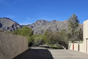 6610 E Circulo Invierno, Tucson, AZ 85750 - Photo 42