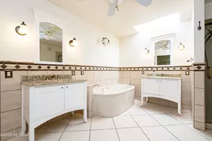 6610 E Circulo Invierno, Tucson, AZ 85750 - Photo 16