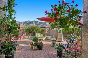 11836 N Crescendo Dr, Tucson, AZ 85737 - Photo 2