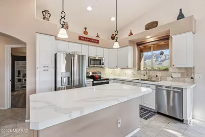 11836 N Crescendo Drive, Tucson, AZ 85737 - Photo 8