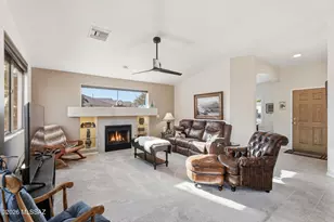 11836 N Crescendo Dr, Tucson, AZ 85737 - Photo 4