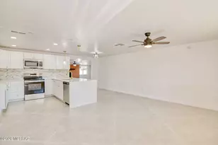 318 W Hatfield St, Tucson, AZ 85706 - Photo 4