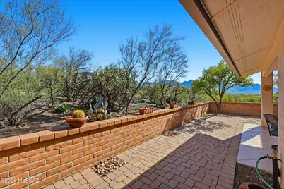 13974 N Green Tree Drive, Oro Valley, AZ 85755 - Photo 2