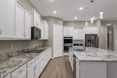 12288 N Miller Canyon Court, Oro Valley, AZ 85755 - Photo 4