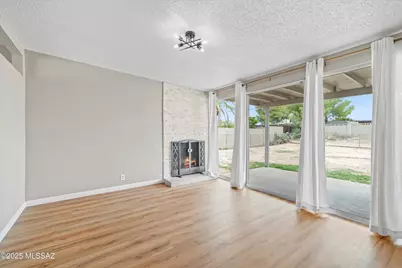7902 E Winnepeg Drive, Tucson, AZ 85730 - Photo 6