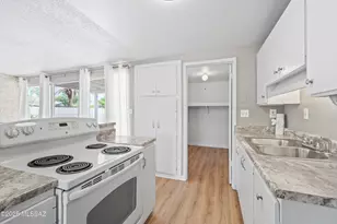 7902 E Winnepeg Dr, Tucson, AZ 85730 - Photo 4