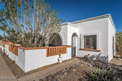 189 S Paseo Pena #D, Green Valley, AZ 85614 - Photo 1