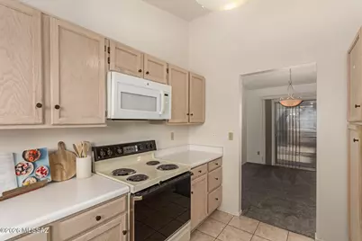 9880 N Western Sky Place, Tucson, AZ 85742 - Photo 10