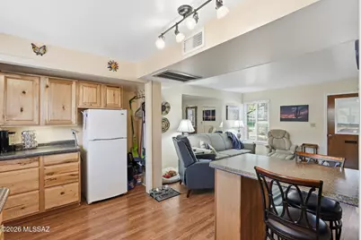 233 S Paseo Pena #B, Green Valley, AZ 85614 - Photo 10