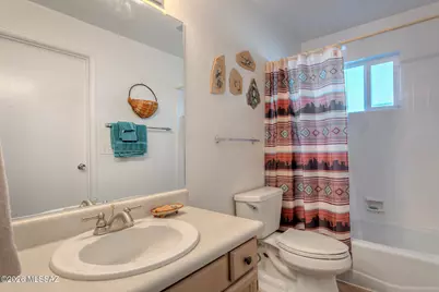 950 S Abrego Drive, Green Valley, AZ 85614 - Photo 12