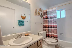 950 S Abrego Dr, Green Valley, AZ 85614 - Photo 12