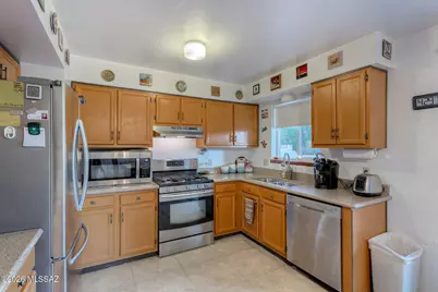 950 S Abrego Drive, Green Valley, AZ 85614 - Photo 6