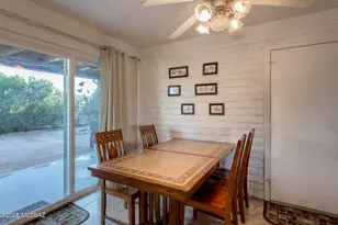 950 S Abrego Dr, Green Valley, AZ 85614 - Photo 8