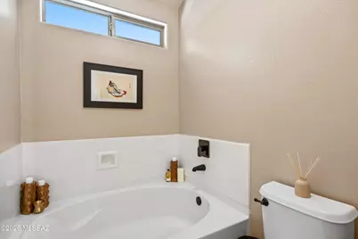 9305 S Wrens Roost Court, Tucson, AZ 85756 - Photo 16