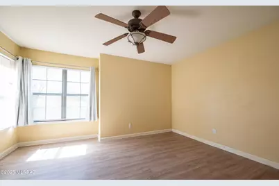 6651 N Campbell Avenue #166, Tucson, AZ 85718 - Photo 4