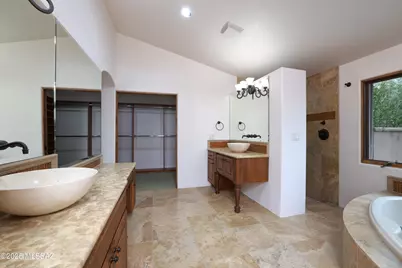 14629 N Granite Peak Place, Oro Valley, AZ 85755 - Photo 26