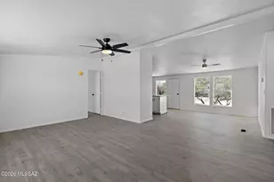 9876 S Cactus Apple Ln, Tucson, AZ 85756 - Photo 4