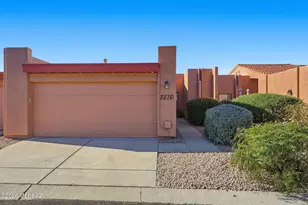 8614 E Pembrook Dr, Tucson, AZ 85715 - Photo 2