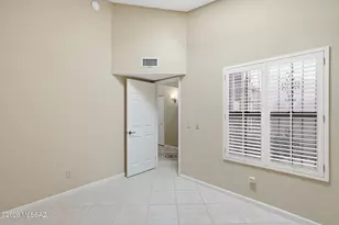 8614 E Pembrook Dr, Tucson, AZ 85715 - Photo 6