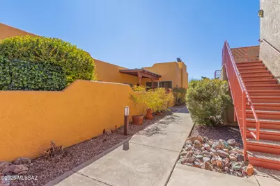 6255 N Camino Pimeria Alta Apt#14, Tucson, AZ 85718 - Photo 2