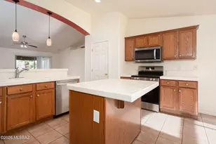 1047 N Cowboy Canyon Dr, Green Valley, AZ 85614 - Photo 14