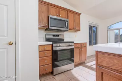 1047 N Cowboy Canyon Drive, Green Valley, AZ 85614 - Photo 16