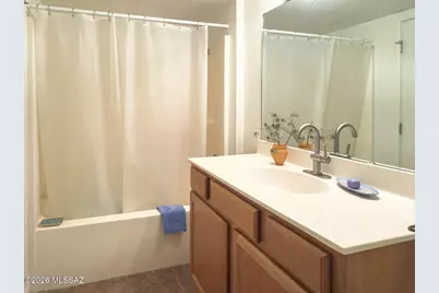 101 S Players Club Drive #APT 1104, Tucson, AZ 85745 - Photo 12