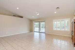 1986 E Orinda Ln, Green Valley, AZ 85614 - Photo 12