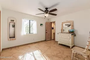 2300 W Sunkist Rd, Tucson, AZ 85755 - Photo 14