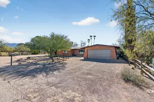 11200 E Calle Vaqueros, Tucson, AZ 85749 - Photo 2