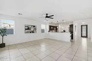 11287 W Olivaceous Rd, Marana, AZ 85653 - Photo 4