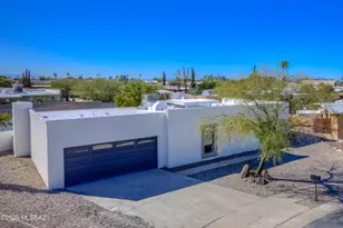 8862 E Bluefield St, Tucson, AZ 85710 - Photo 2