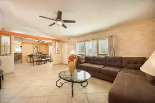 12320 W High Ridge Dr, Tucson, AZ 85736 - Photo 4