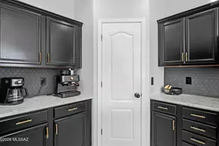 6265 W Ocotillo Meadow Dr, Tucson, AZ 85757 - Photo 10