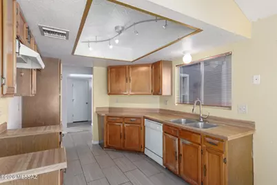 1859 Bel Aire Court, Tucson, AZ 85705 - Photo 8