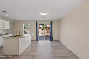 3505 N Sierra Springs Dr, Tucson, AZ 85712 - Photo 10
