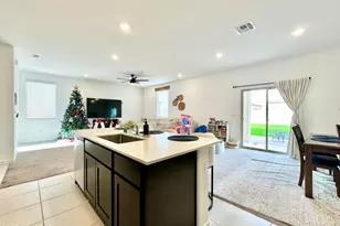 7064 W Vineridge Dr, Tucson, AZ 85757 - Photo 8